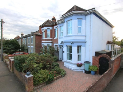 5 bedroom semi-detached house for sale in Portswood, Southampton, SO17