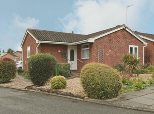 1 bedroom detached bungalow for rent in Wollaton Paddocks, Wollaton, Nottingham, NG8 2ED, NG8