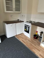 1 bedroom flat for rent in Commercial Road, Southampton, Hampshire, SO15
