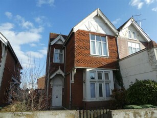 1 bedroom flat for rent in London Road North End Portsmouth Hants, PO2