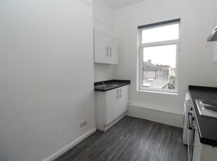 1 bedroom flat for rent in Splott Road, Splott, Cardiff, CF24 2BZ, CF24