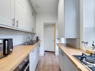 1 bedroom flat for rent in The Pleasance, Newington, Edinburgh, EH8