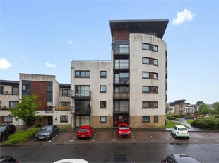 2 bed ground floor flat for sale in Fettes