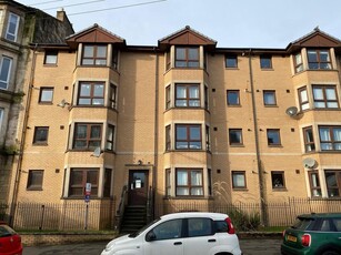 2 bedroom apartment for rent in Meadowpark Street, Dennistoun, G31