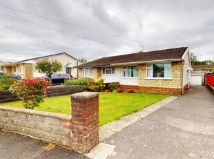 2 bedroom bungalow for rent in Heol Mabon, Rhiwbina, Cardiff, CF14