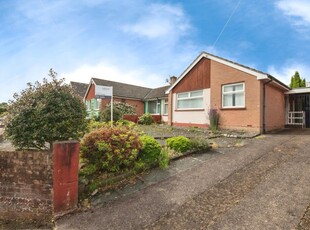 2 bedroom bungalow for sale in Hampshire Close, Exeter, Devon, EX4