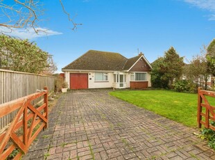 2 bedroom bungalow for sale in Parsonage Road, Long Ashton, Bristol, Somerset, BS41