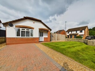 2 bedroom detached bungalow for sale in Shannon Close, Saltney, CH4