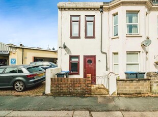 2 bedroom end of terrace house for sale in Cobden Road, Worthing, BN11