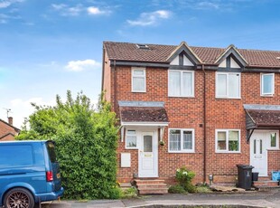 2 bedroom end of terrace house for sale in Lomond Close, Sparcells, Swindon, SN5