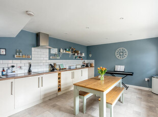 2 bedroom end of terrace house for sale in North Street, Southville, Bristol, BS3
