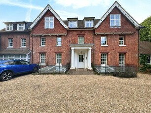 2 bedroom flat for rent in Bishops Down Road, Tunbridge Wells, Kent, TN4