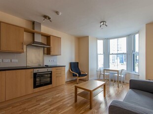 2 bedroom flat for rent in Churchill Way, City Centre, CF10
