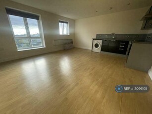 2 bedroom flat for rent in City View, Nottingham, NG3