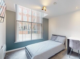 2 bedroom flat for rent in Low Pavement, City Centre, Nottingham, NG1