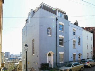 2 bedroom flat for rent in Somerset Street, Kingsdown, Bristol, BS2