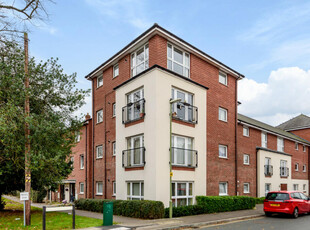 2 bedroom penthouse for rent in Colby Street, Southampton, Hampshire, SO16