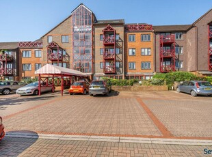 2 bedroom retirement property for sale in The Mount, Guildford, Surrey, GU2