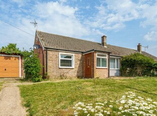 2 bedroom semi-detached bungalow for rent in Nettlefield, Kennington, Ashford TN24