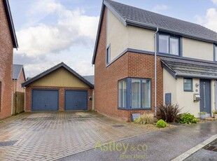 2 bedroom semi-detached house for sale in Blaxter Way, Sprowston, Norwich, NR7