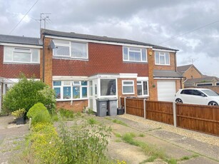 2 bedroom semi-detached house for sale in Lancing Road, Wigmore, Luton, LU2