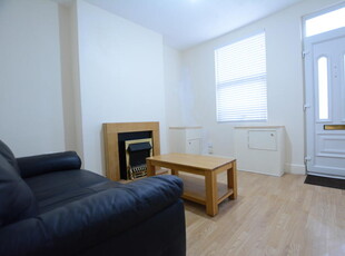 2 bedroom terraced house for rent in Nottingham Road, Basford, NG6