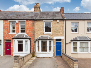 2 bedroom terraced house for sale in Catherine Street East Oxford, OX4