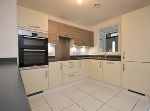 3 bedroom apartment for rent in Anchor Road, Bristol, BS1