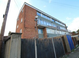 3 bedroom apartment for rent in Hall Road, Norwich, Norfolk, NR1