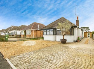 3 bedroom bungalow for sale in Apsley Crescent, Poole, Dorset, BH17