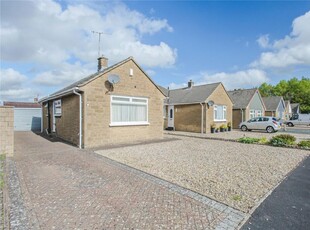 3 bedroom bungalow for sale in Exe Close, Greenmeadow, Swindon, Wiltshire, SN25