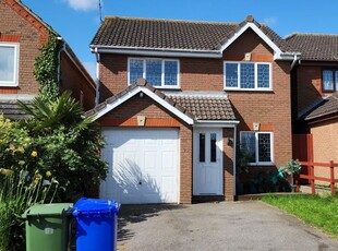 3 bedroom detached house for rent in Appleford Drive, Sheerness, Kent, ME12