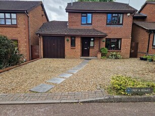 3 bedroom detached house for rent in Fleetham Gardens, Lower Earley, Reading, RG6