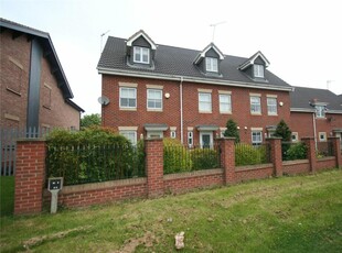 3 bedroom end of terrace house for rent in Lavelle Court, Chilwell, Nottingham, Nottinghamshire, NG9