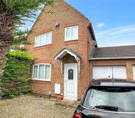 3 bedroom end of terrace house for sale in May Close, Gorse Hill, Swindon, Wiltshire, SN2
