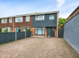 3 bedroom end of terrace house for sale in Oakmount Avenue, Southampton, Hampshire, SO17