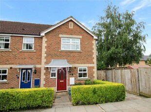 3 bedroom end of terrace house for sale in Pickford Way, Abbey Meads, Swindon, Wiltshire, SN25