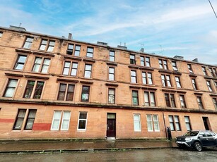 3 bedroom flat for rent in Chancellor Street, Partick, Glasgow, G11