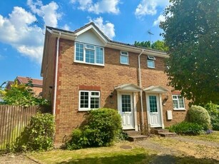 3 bedroom semi-detached house for rent in Dean Road, Southampton, SO18
