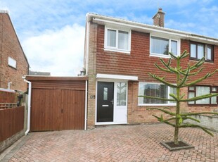 3 bedroom semi-detached house for sale in Cowlishaw Road, Chell, Stoke-on-Trent, ST6