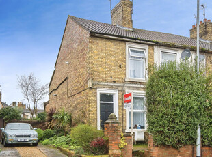 3 bedroom semi-detached house for sale in Eastfield Road, Peterborough, PE1