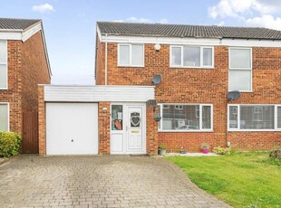 3 bedroom semi-detached house for sale in Foster Road, Kempston, Bedford, MK42