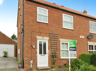 3 bedroom semi-detached house for sale in Priestgate, Sutton-On-Hull, Hull, HU7