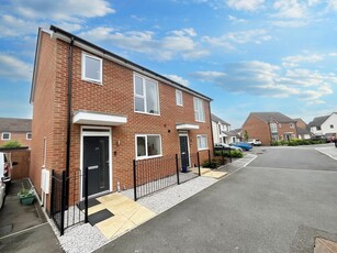 3 bedroom semi-detached house for sale in Thomas Davies Close, Stoke-On-Trent, ST4