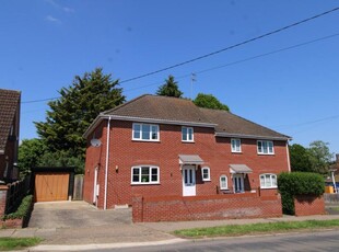 3 bedroom semi-detached house for sale in Tollgate Lane, Bury St. Edmunds, IP32