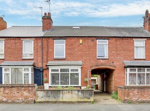 3 bedroom terraced house for rent in Edginton Street, Thorneywood, Nottingham, NG3 3EB, NG3