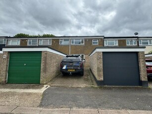 3 bedroom terraced house for rent in Everard Close, Bury St. Edmunds, IP32