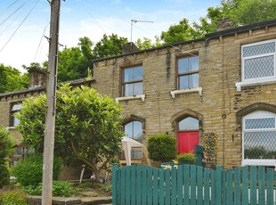 3 bedroom terraced house for rent in Whitehead Lane, Huddersfield, HD4
