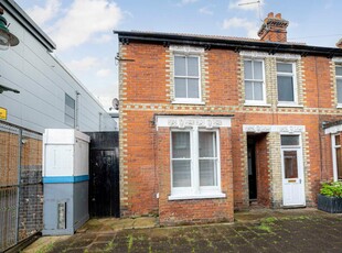 3 bedroom terraced house for sale in Edward Road, Canterbury, CT1