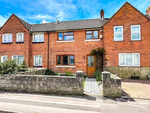 3 bedroom terraced house for sale in Wodehouse Road, Southampton, Hampshire, SO19